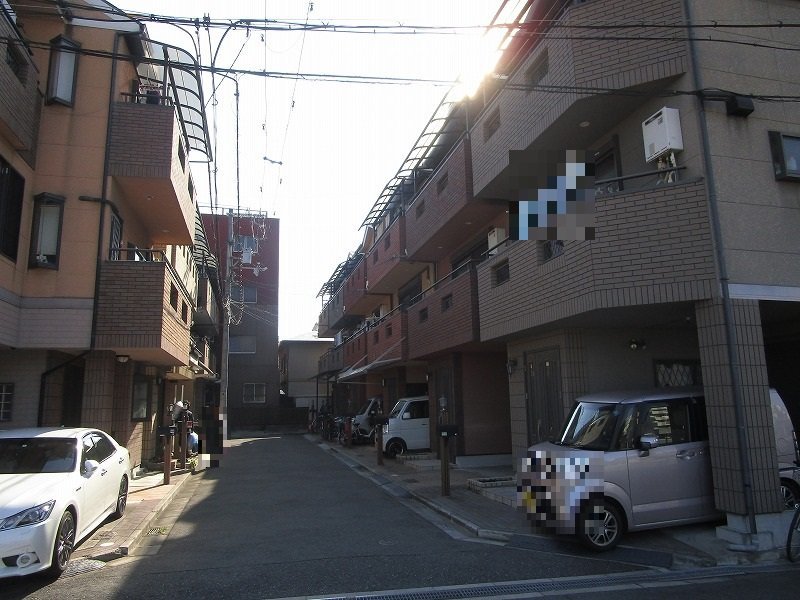 現地を含む前面道路